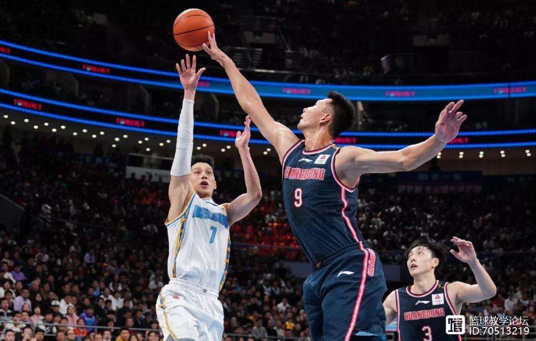 开元体育官方网站-关于欧超杯赛程吃紧；尤文图斯清晨调整名单；球迷炸锅；医务组通报恢复的信息